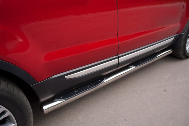 Защита порогов RusStal труба d76 с накладками (вариант 3) для Land Rover Range Rover Evoque I Prestige, Pure 2011-2018. Артикул REPT-0008053