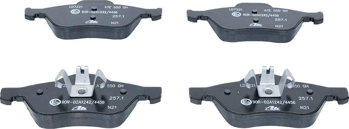 Тормозные колодки ATE Ceramic. Артикул 13.0470-7221.2