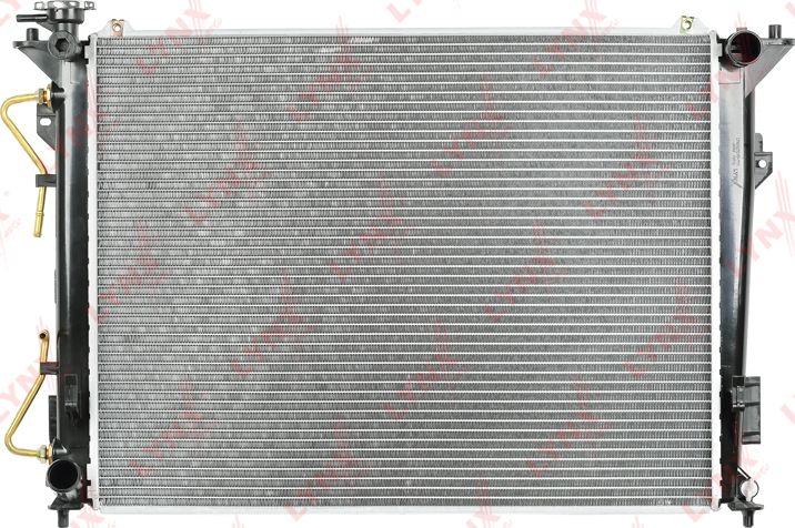 Радиатор охлаждения двигателя LYNXauto. Артикул RB-1711