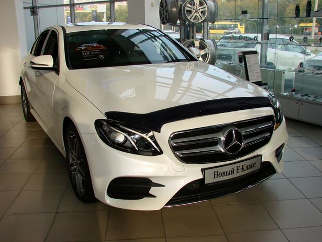 Дефлектор SIM для капота Mercedes-Benz E-Класс W213 седан 2016-2026. Артикул SMERE1612