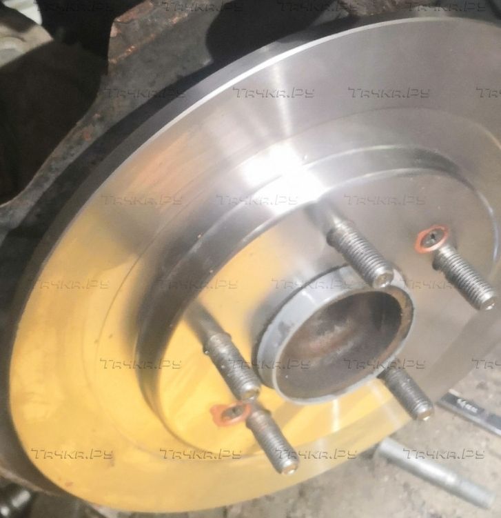 Тормозной диск Bosch. Артикул 0 986 479 A13