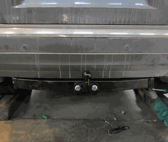 Фаркоп Oris (ранее Bosal) для Toyota Land Cruiser 200 4x4 2007-2021. Фланцевое крепление. Артикул 3092-F