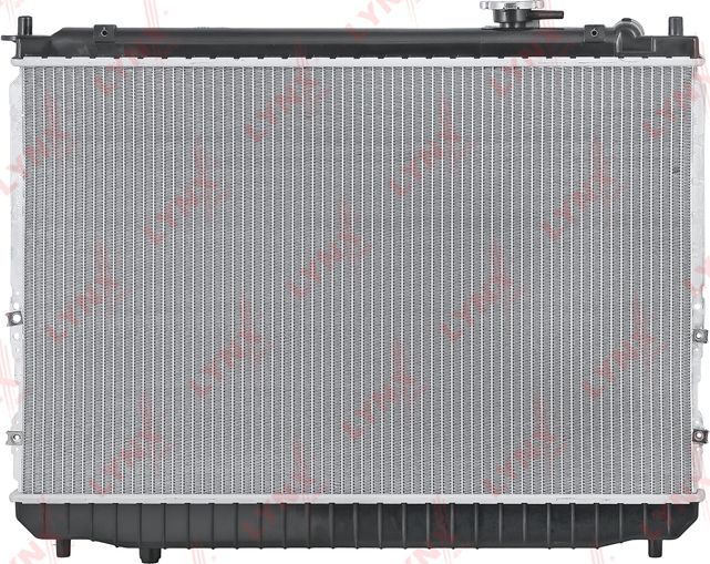 Радиатор охлаждения двигателя LYNXauto. Артикул RB-3015