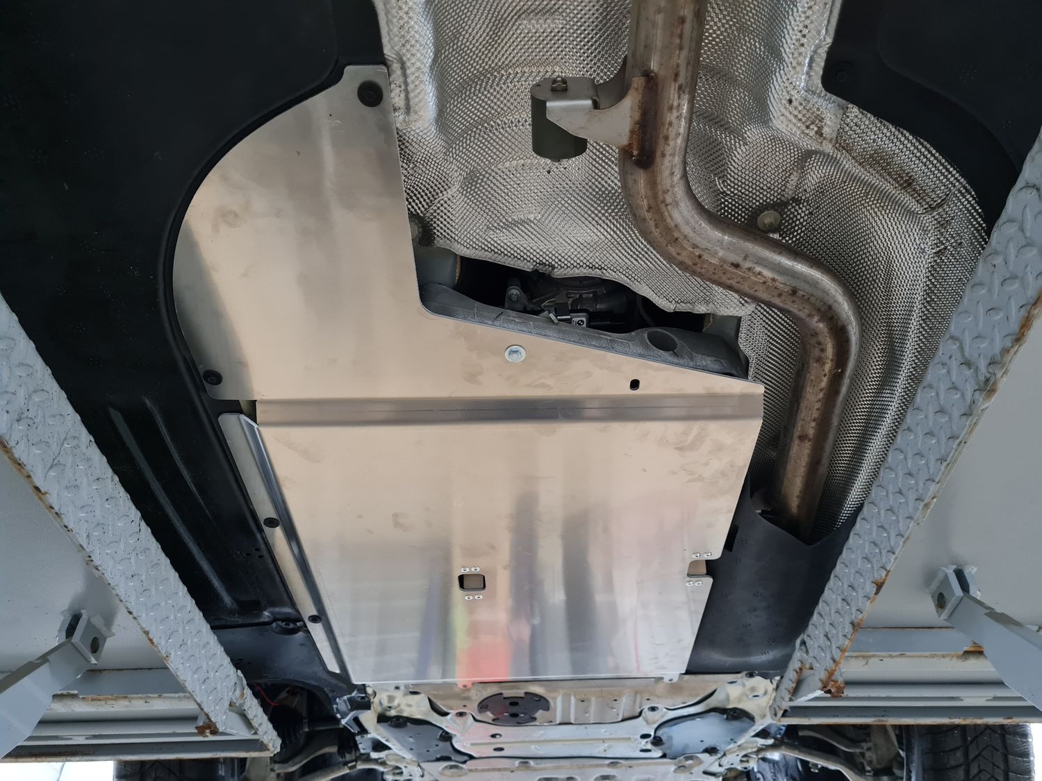 Защита алюминиевая АВС-Дизайн для АКПП BMW 3 G20 4WD 2019-2026. Артикул 34.18ABC