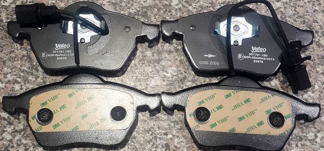 Тормозные колодки Valeo First. Артикул 301751