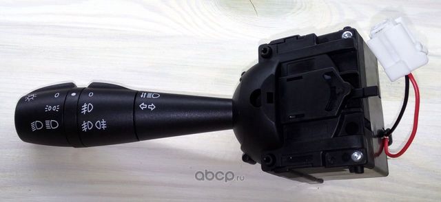 ПЕРЕКЛЮЧАТЕЛЬ ПОВОРОТОВ И СВЕТА RENAULT DACIA (Quartz). Артикул QZ8201167981