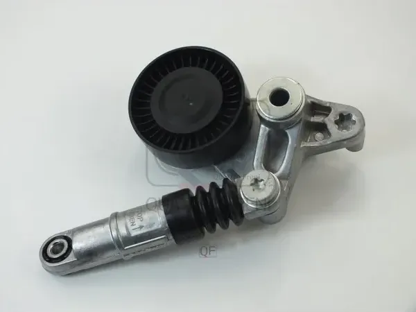 НАТЯЖИТЕЛЬ ПРИВОДНОГО РЕМНЯ В СБОРЕ (Quattro Freni). Артикул QF31P00289