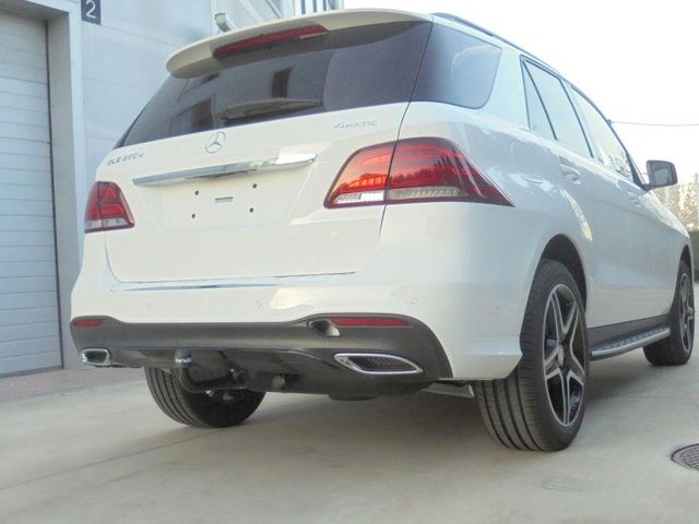 Фаркоп Aragon (быстросъемный крюк, вертикальное крепление) для Mercedes-Benz GLE-Класс W166 (искл. Coupe) 2015-2018. Артикул E4117DV