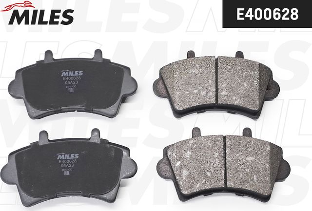 Тормозные колодки Miles (Low-Metallic) передние для Renault Master II 1998-2010. Артикул E400628