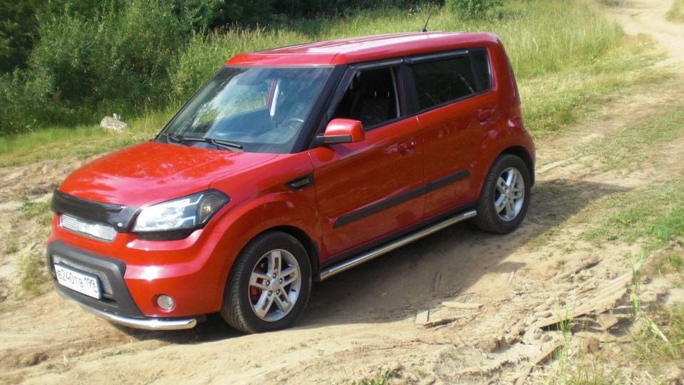 Дефлектор SIM для капота Kia Soul I 2009-2012. Артикул SKISOU0912