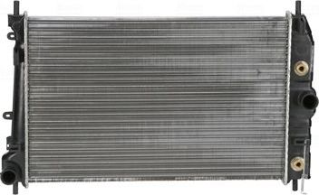 Радиатор охлаждения двигателя Nissens. Артикул 66701