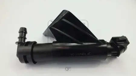 ФОРСУНКА ОМЫВАТЕЛЯ ФАРЫ R (Quattro Freni). Артикул QF10N00104