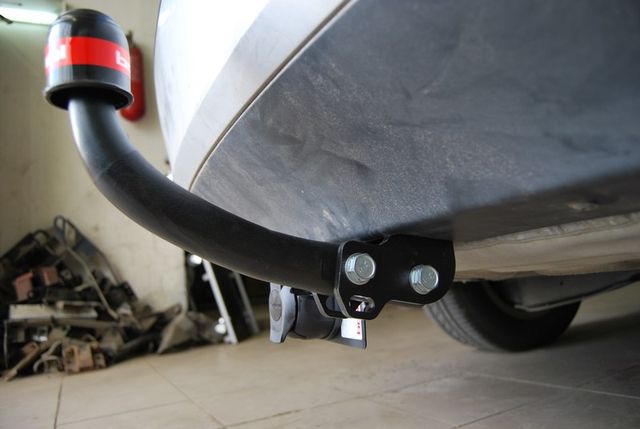 Фаркоп Oris (ранее Bosal) для Skoda Octavia A5 универсал, хэтчбек 2004-2012. Артикул 1918-A