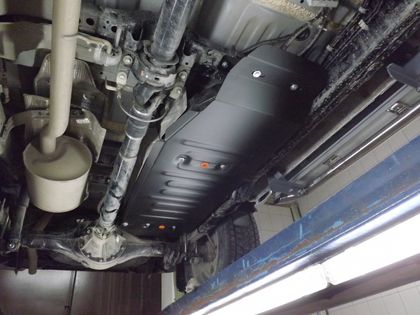 Защита Alfeco для топливного бака Toyota Hilux VIII 2015-2024. Артикул ALF.24.94