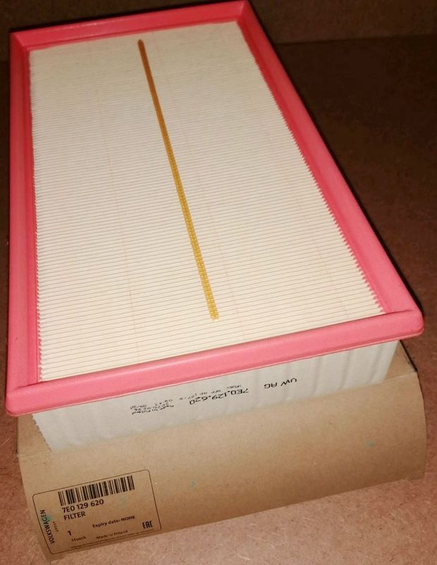 Воздушный фильтр VAG. Артикул 7E0129620