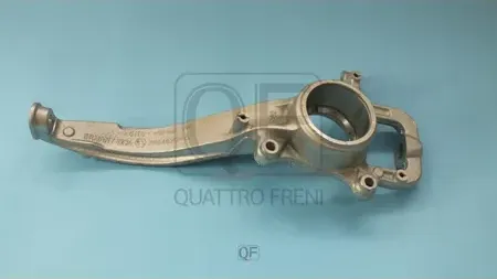 КУЛАК ПОВОРОТНЫЙ FR LH (Quattro Freni). Артикул QF00D00071