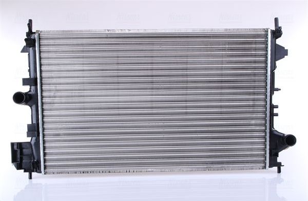 Радиатор охлаждения двигателя Nissens. Артикул 630789