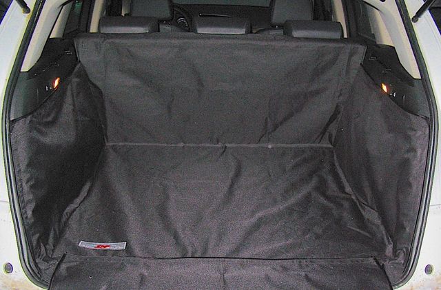 Защитный чехол AUTOSMSTUDIO "Standart" в багажник автомобиля для Audi Q5 I 2008-2017, черный. Артикул TP-Q5-STD-BL