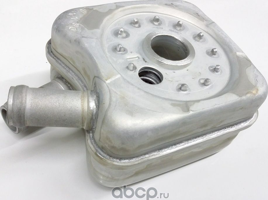 Радиатор масляный (маслоохладитель) для двигателя VAG. Артикул 078117021A