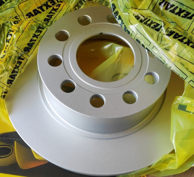 Тормозной диск Textar Pro. Артикул 92120903