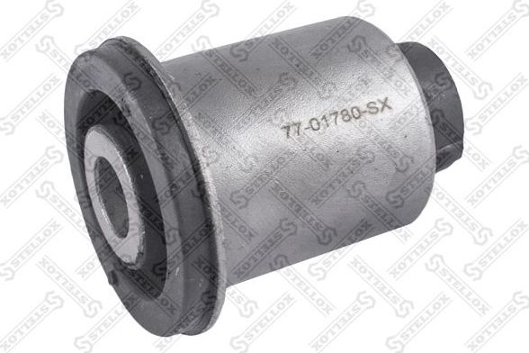Сайлентблок переднего рычага подвески Stellox правый/левый нижний для Mitsubishi Pajero III 2000-2006. Артикул 77-01780-SX
