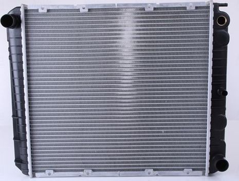 Радиатор охлаждения двигателя Nissens для Volvo 940 1990-1998. Артикул 65525A
