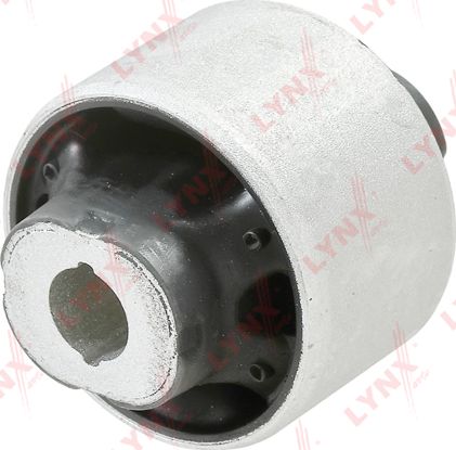 Сайлентблок переднего рычага подвески LYNXauto. Артикул C8623