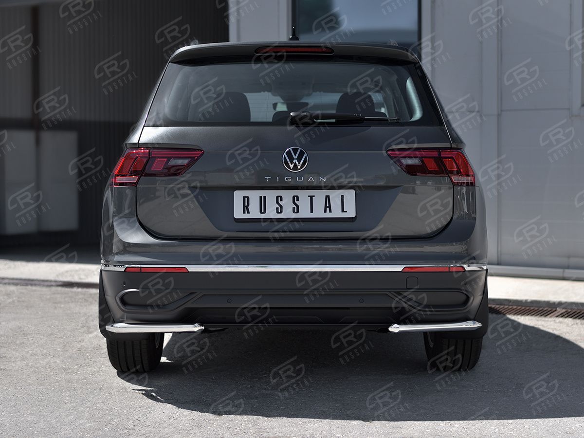 Защита RusStal заднего бампера уголки d42 секции для Volkswagen Tiguan II рестайлинг 2020-2026 (кроме R-Line). Артикул VGZ-003583