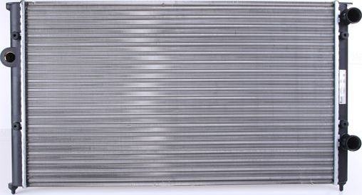 Радиатор охлаждения двигателя Nissens для Volkswagen Golf III 1996-1998. Артикул 65243