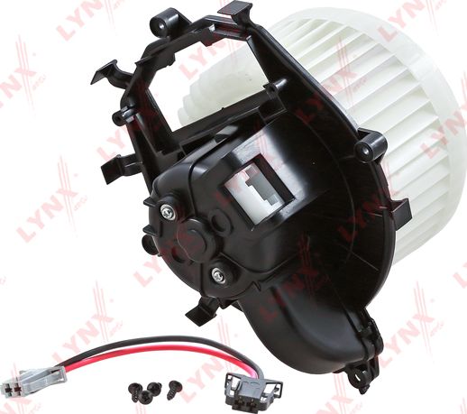 Вентилятор, мотор печки (отопителя) салона LYNXauto. Артикул RF-1700
