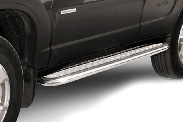 Защита Arbori штатных порогов d57 с листом для Chevrolet Niva 2009-2020. Артикул AFZDACHN108
