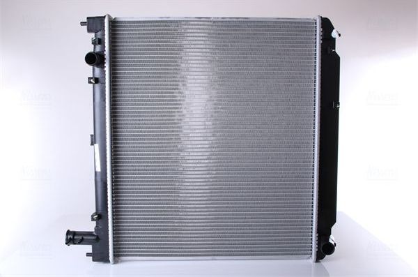 Радиатор охлаждения двигателя Nissens для Toyota HiAce H100 1989-2003. Артикул 64858A