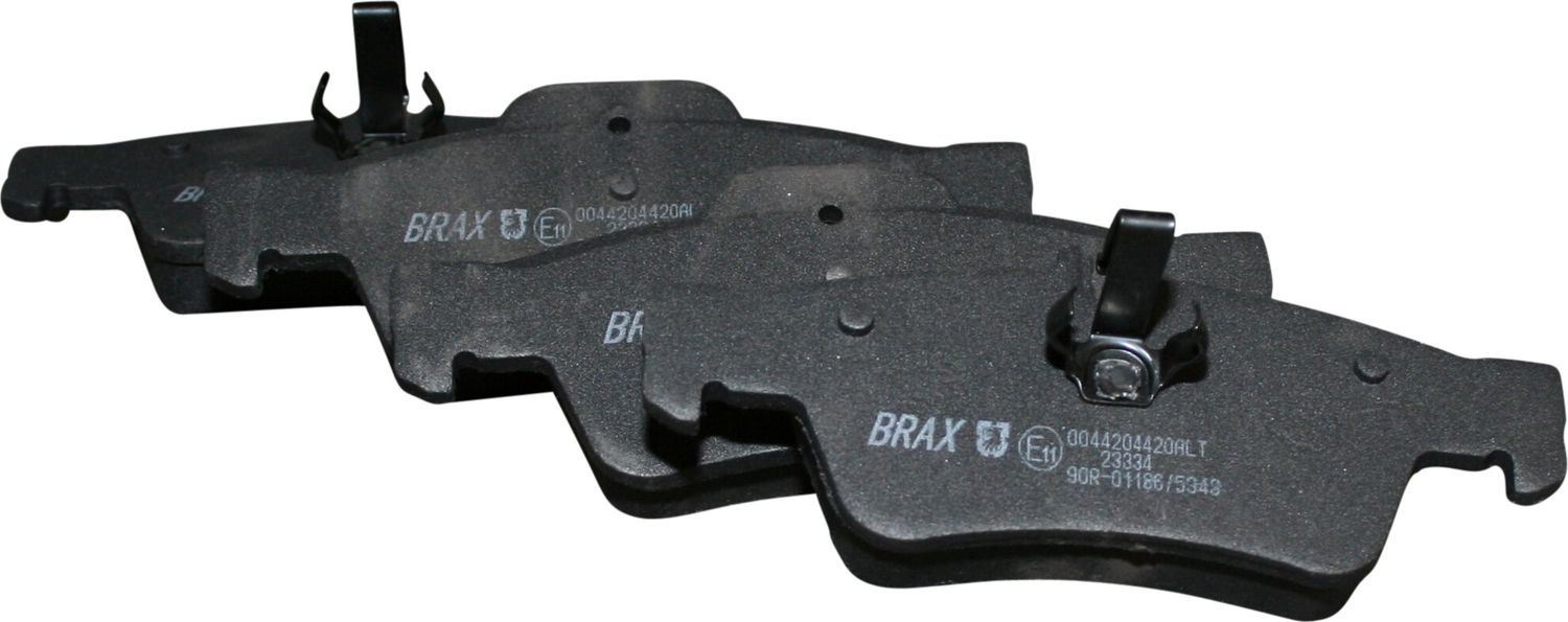 Тормозные колодки JP Group. Артикул 1363701010