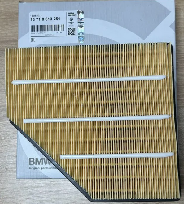 Воздушный фильтр BMW. Артикул 13718613251