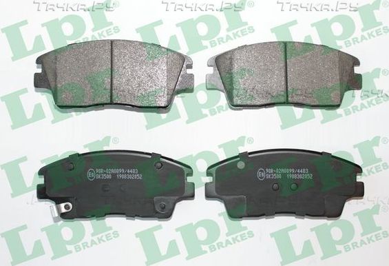 Тормозные колодки LPR передние для Hyundai ix35 I 2017-2015. Артикул 05P2052