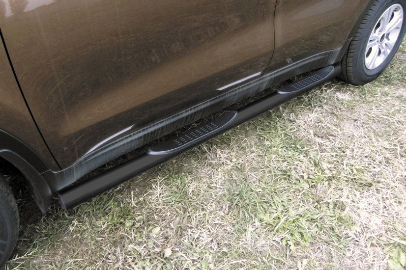 Пороги Slitkoff d76 с проступями для Kia Sportage IV 2016-2018 Черные. Артикул KSP16-004B