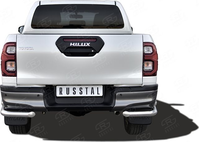 Защита RusStal заднего бампера уголки d63 секции d63 прямая для Toyota Hilux VIII Black Onyx 2020-2026. Артикул THBOZ-003520
