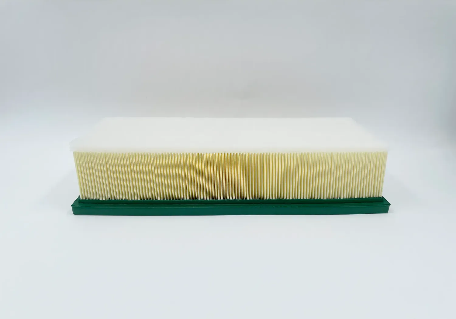 Фильтр воздушный (с предочистителем) AUDI A3 II 1.9TDI 03-  Golf V 1.4TSi / 1.9TDi / 2.0GTD 05- (BIG Filter). Артикул gb-9777pr