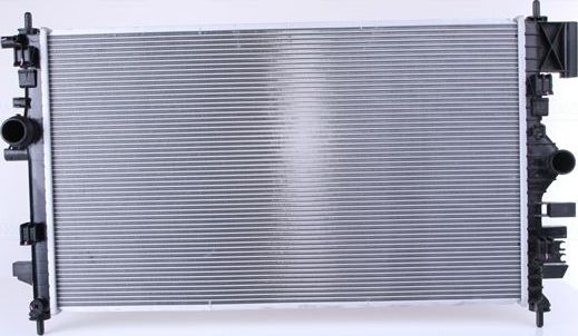 Радиатор охлаждения двигателя Nissens ** FIRST FIT **. Артикул 606047