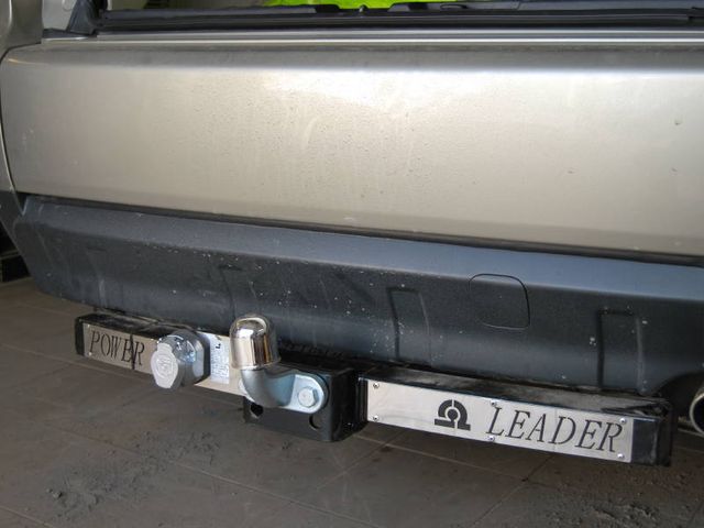 Фаркоп Лидер-Плюс для Mitsubishi Outlander XL 2007-2012 (с накладкой из нерж. стали). Фланцевое крепление. Артикул M105-F(N)