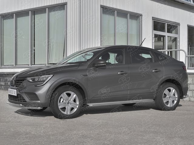 Защита порогов алюминиевые РусCталь труба d42 (вариант 3) с листом для Renault Arkana 2019-2026. Артикул RARL-0033183