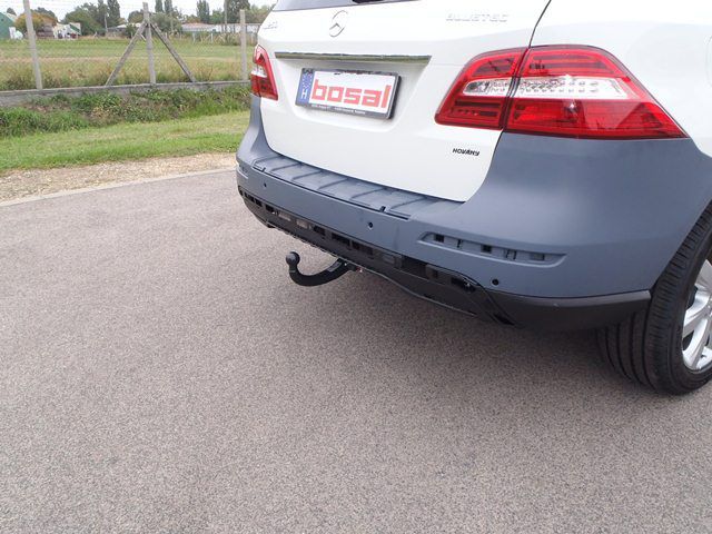 Фаркоп Bosal для Mercedes-Benz M-Класс (ML) W166 2011-2015. Быстросъемный крюк. Артикул 050-533