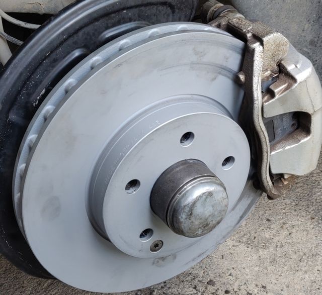 Тормозной диск Zimmermann Coat Z. Артикул 400.3618.20