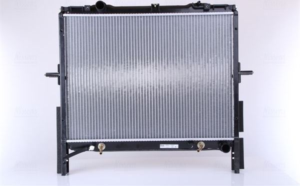 Радиатор охлаждения двигателя Nissens для Kia Sorento I 2002-2006. Артикул 66657