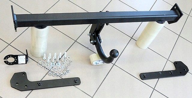 Фаркоп Steinhof для Suzuki SX4 II S-Cross 2013-2026. Артикул S-389