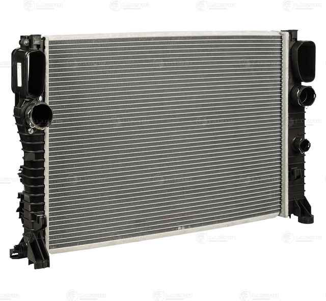Радиатор охлаждения двигателя Luzar. Артикул LRc 1517