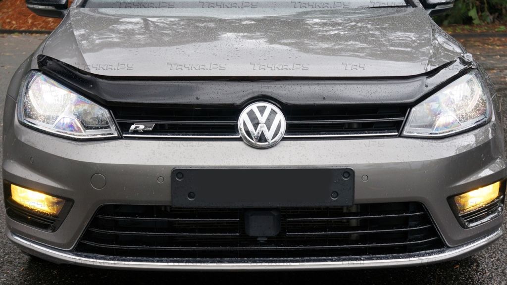 Дефлектор SIM для капота Volkswagen Golf VII седан 2012-2020. Артикул SVOGOL1312