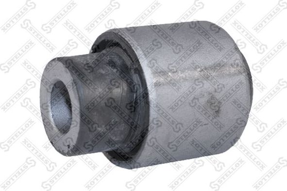 Сайлентблок переднего рычага подвески Stellox. Артикул 72-12244-SX