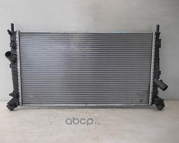 Радиатор охлаждения двигателя Mazda. Артикул Z60315200