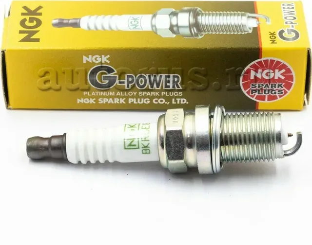Свеча зажигания BKR5EGP (NGK) NGK. Артикул 7090